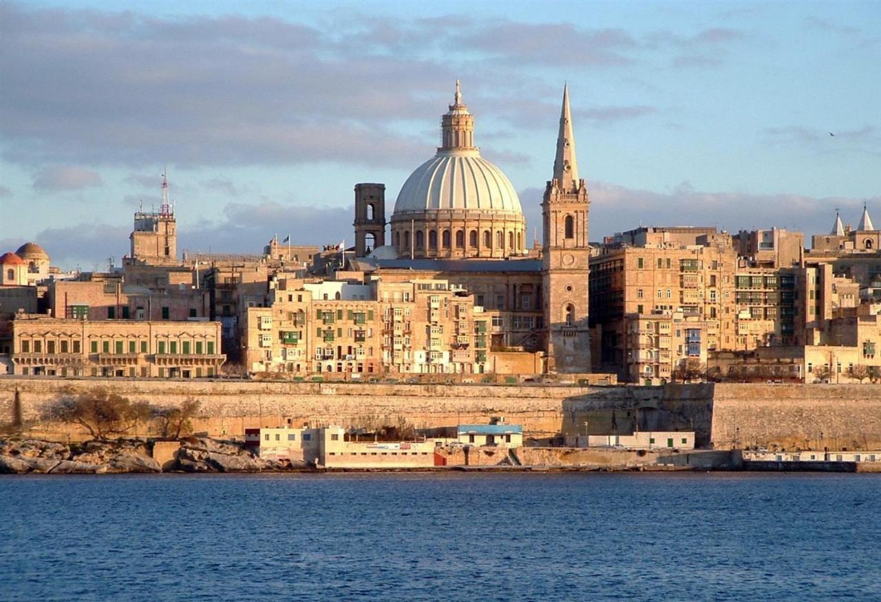 Luxury Apartment Inc Pool & Views Sliema Esterno foto