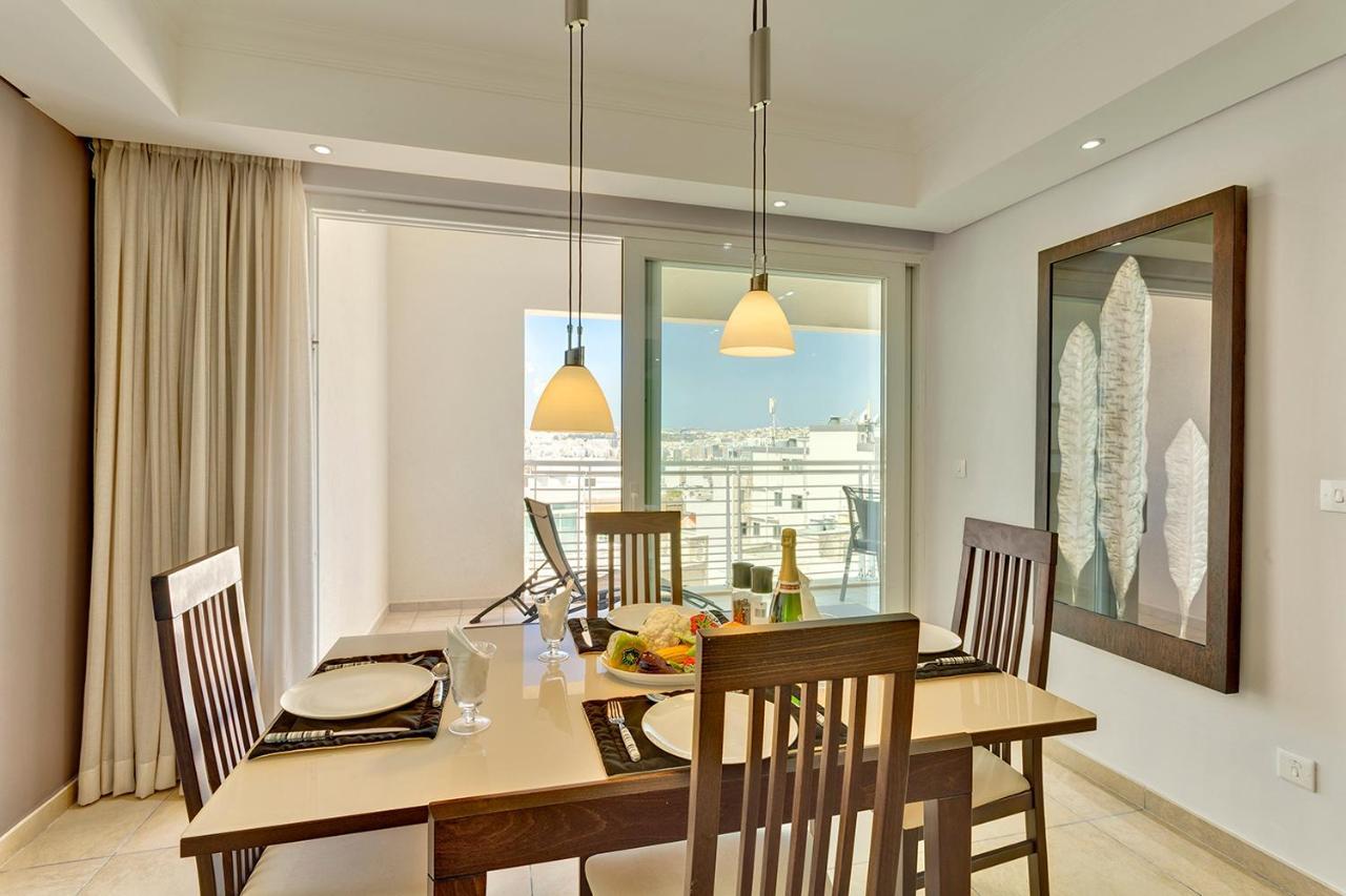 Luxury Apartment Inc Pool & Views Sliema Esterno foto