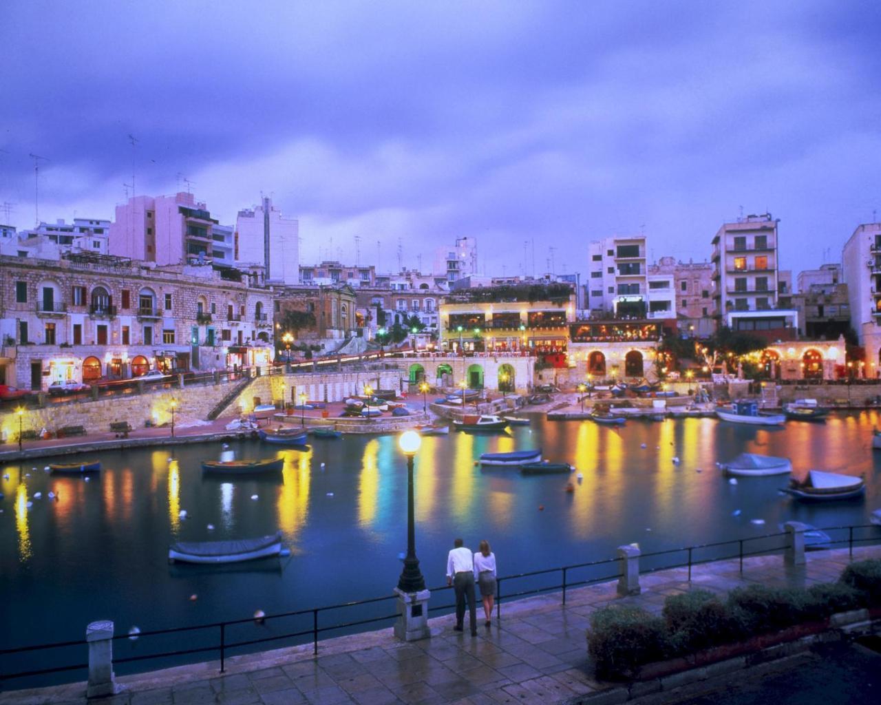 Luxury Apartment Inc Pool & Views Sliema Esterno foto